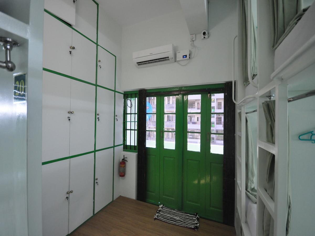 Hostel Latha Янгон Екстериор снимка